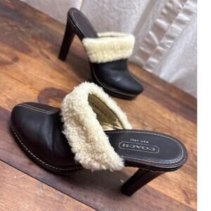 Coach Kacie Brown Leather Faux Fur Trim Mules Heels Size 6 B Made In Italy